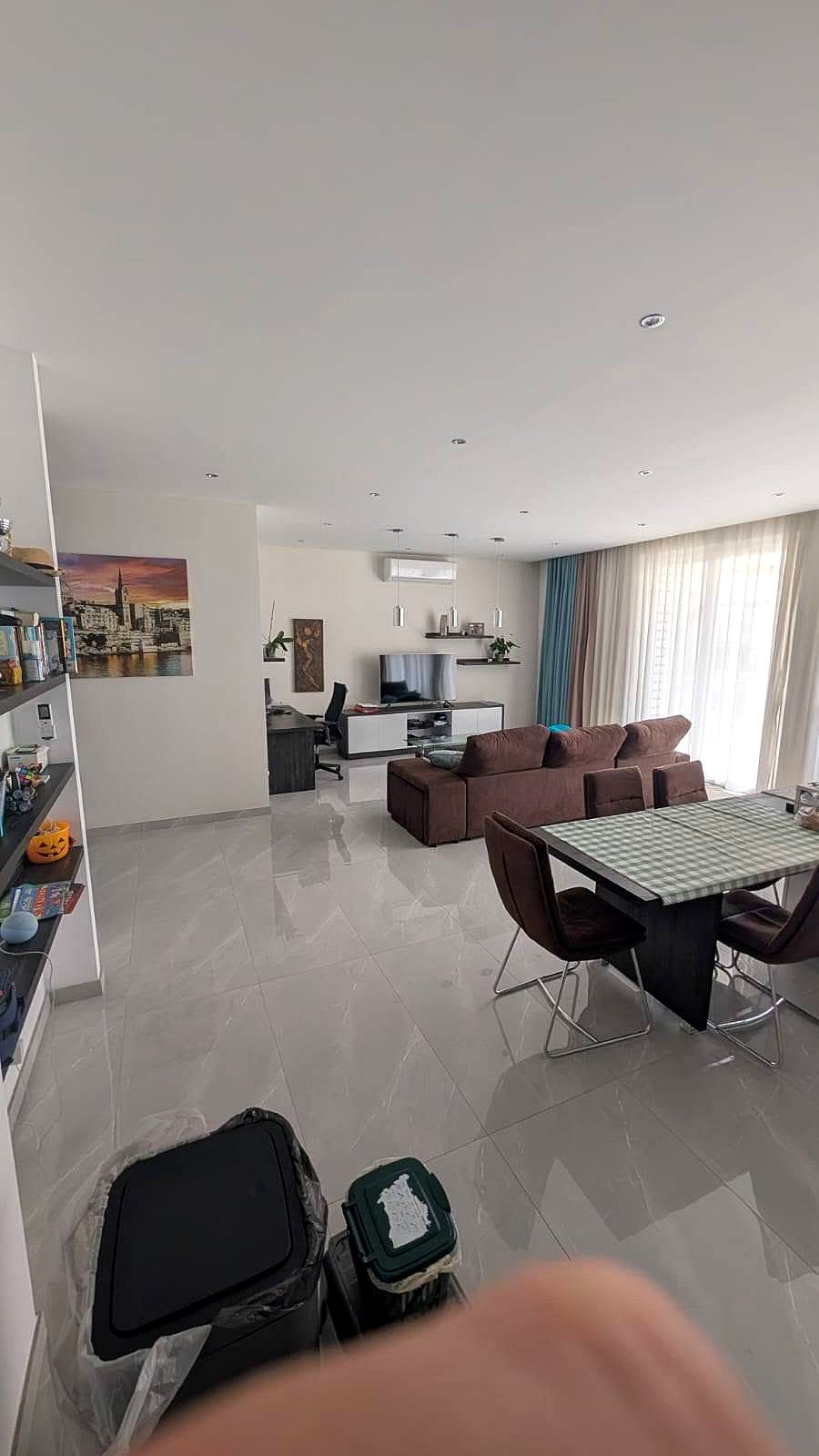 Apartment in Swieqi - 3 beds, 2 baths — 1