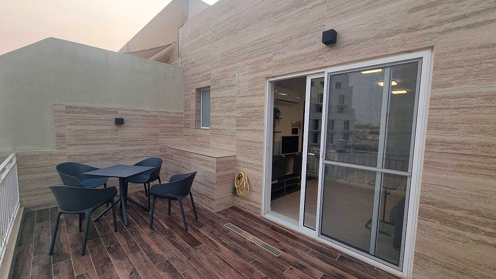 Penthouse in Gzira - 2 beds, 1 bath — 3