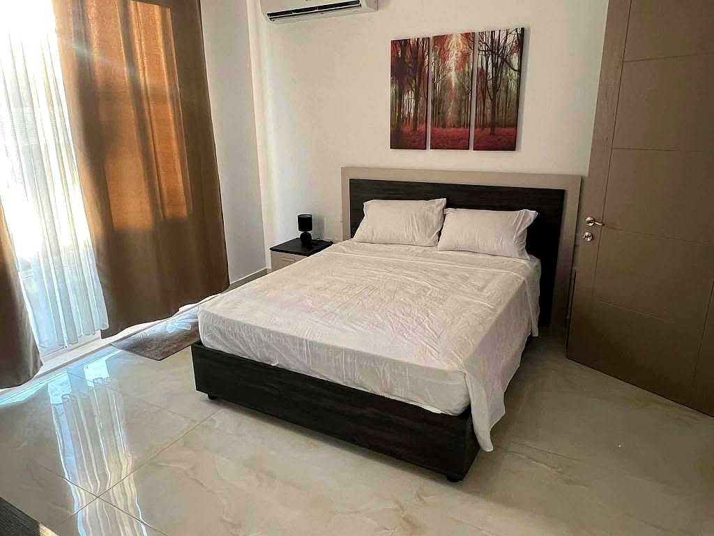 Apartment in St Julian's - 3 beds — 4