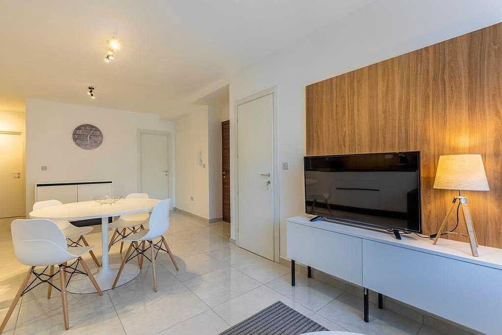 Apartment in Sliema - 2 baths — 1