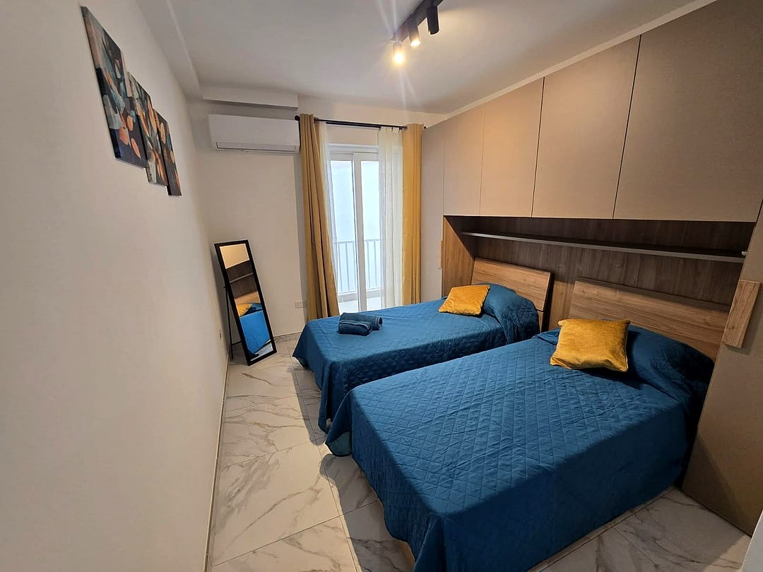 Apartment in Gzira - 2 beds, 2 baths — 5