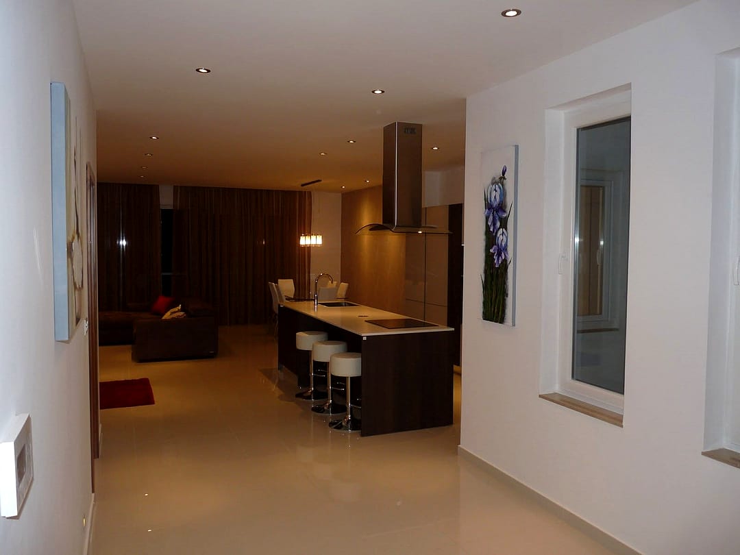 Apartment in San Giljan - 3 beds, 2 baths — 2