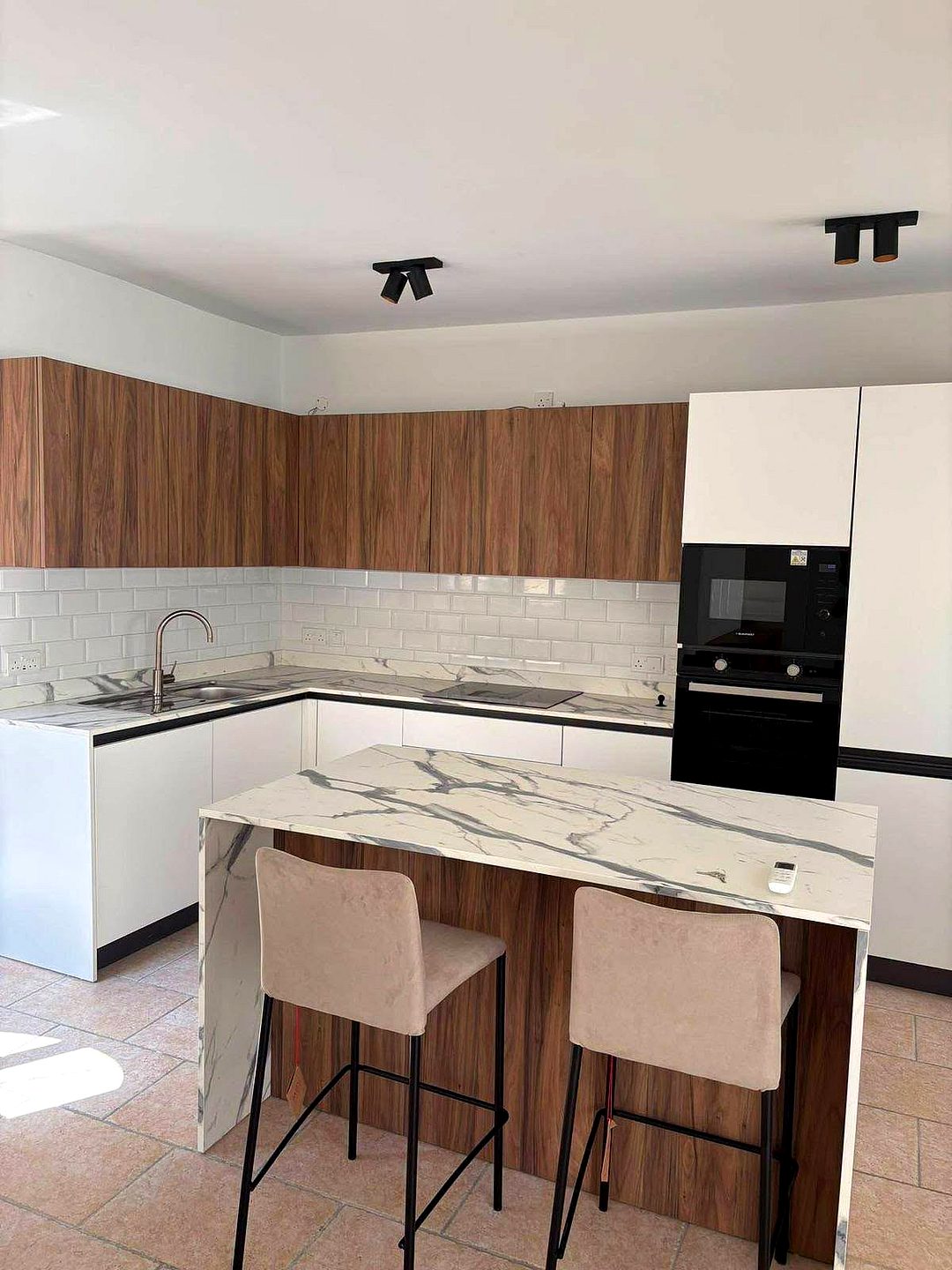 Penthouse in St Julian's - 3 beds, 2 baths — 2
