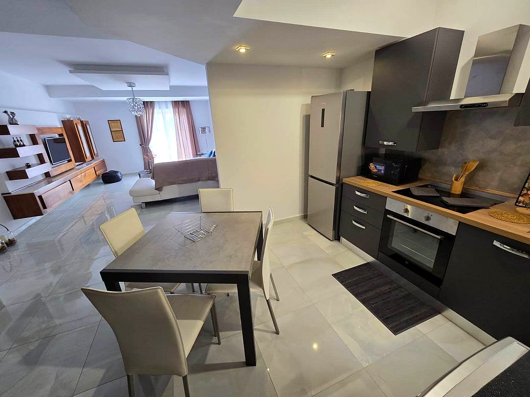Apartment in Bugibba - 2 beds — 4
