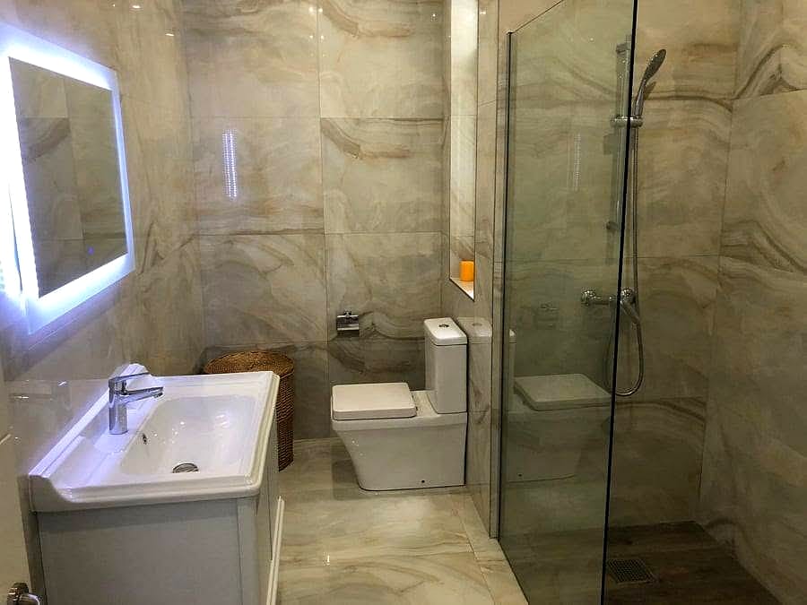 Penthouse in Qawra - 2 beds, 2 baths — 4
