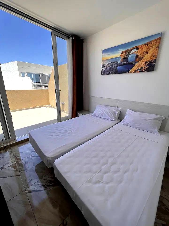 Apartment in Msida - 2 beds, 1 bath — 3