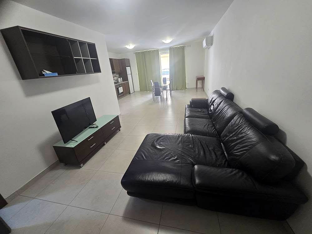 Apartment in San Pawl il-Baħar - 2 beds, 2 baths — 4