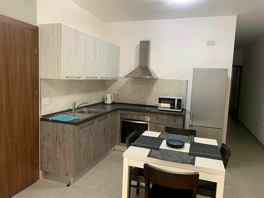 Apartment in St Julian's - 2 beds, 2 baths — 3