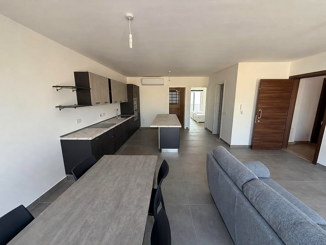 Apartment in Mosta - 2 beds, 2 baths — 4