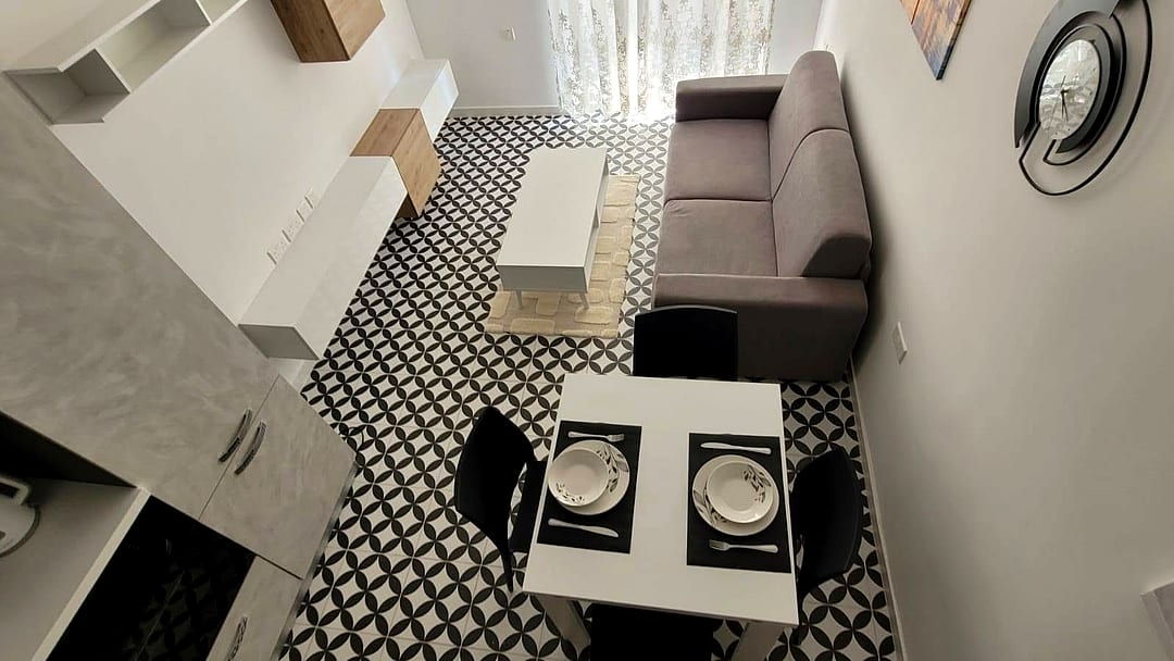 Apartment in Gzira - 1 bed, 2 baths — 1