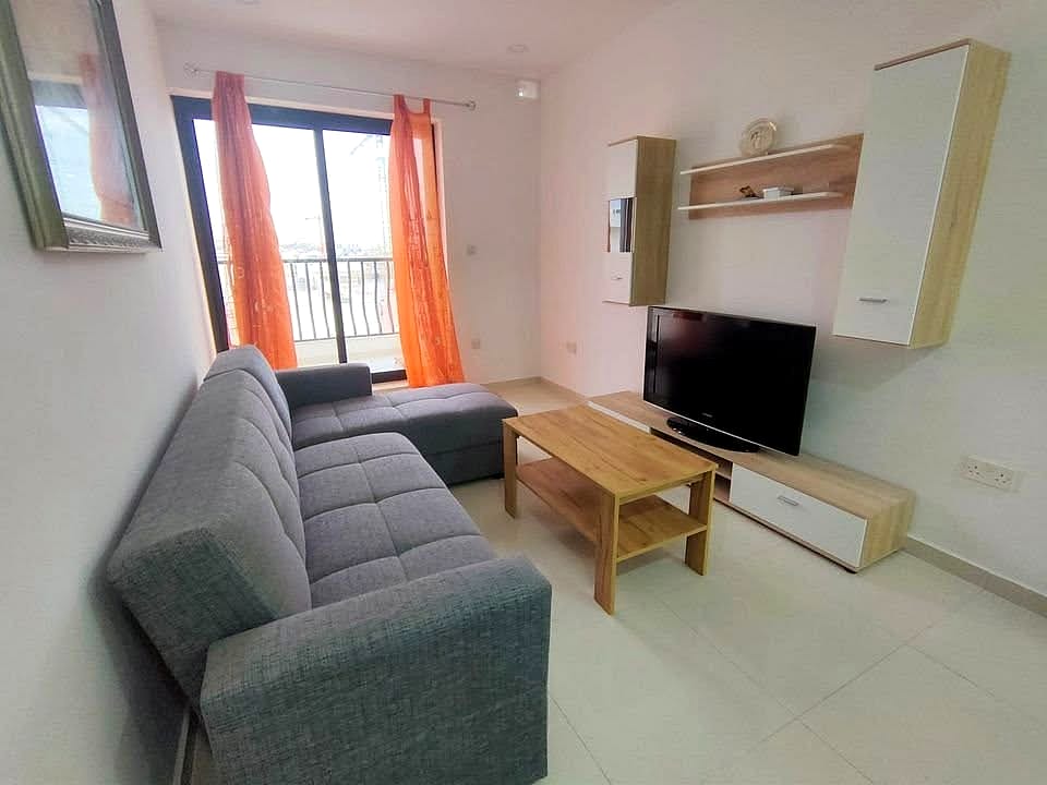 Apartment in Gzira - 2 beds, 2 baths — 2