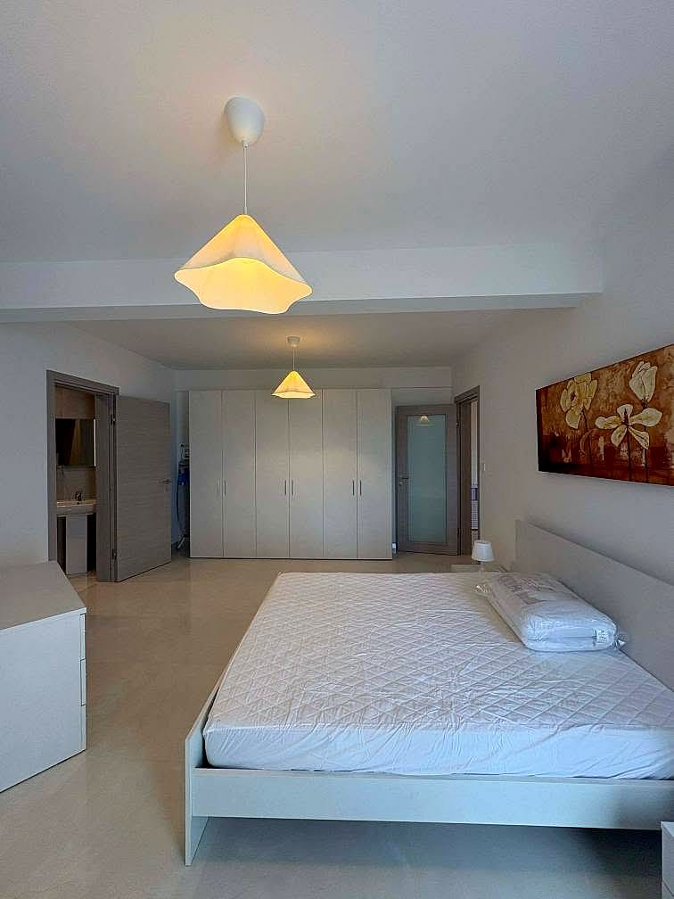 Apartment in Naxxar - 3 beds, 2 baths — 4