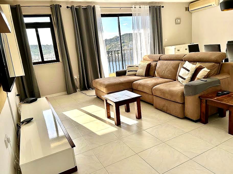 Apartment in Xemxija - 2 beds — 5