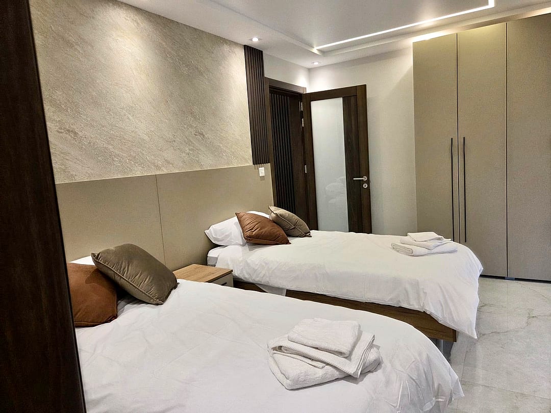 Penthouse in Gzira - 3 beds, 2 baths — 5