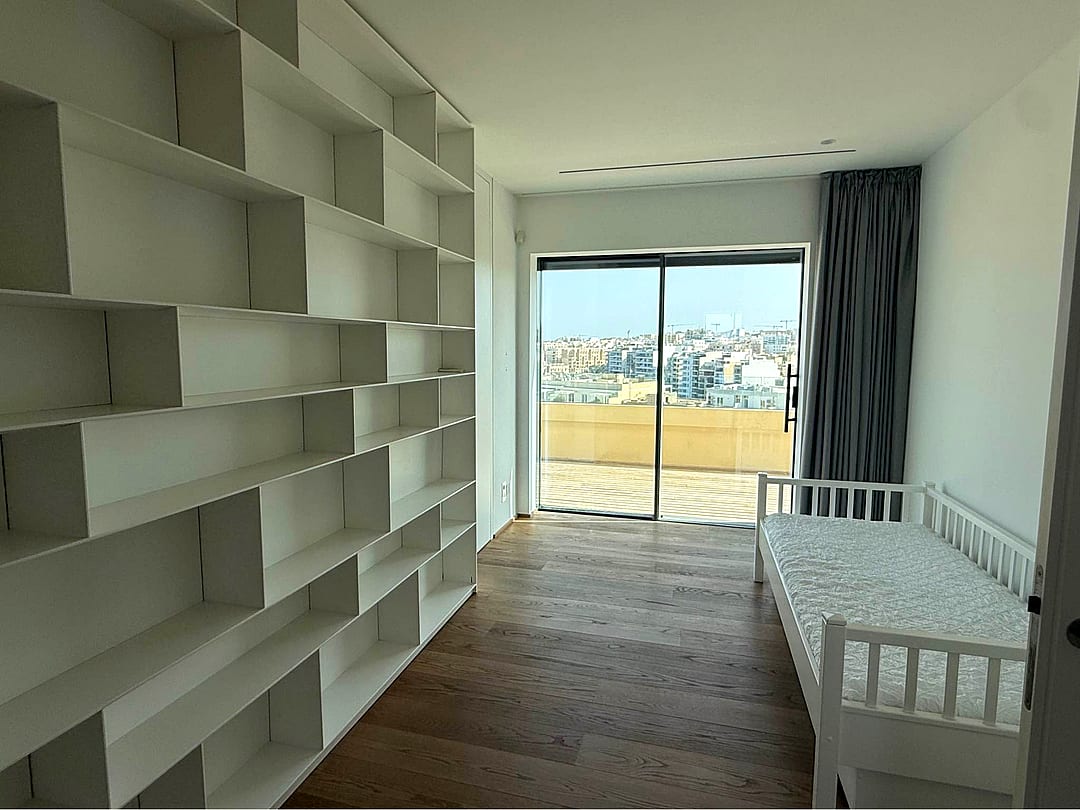 Penthouse in St Julian's - 3 beds — 4