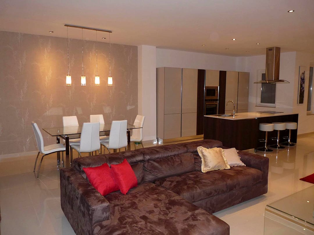 Apartment in St Julian's - 3 beds, 2 baths — 3