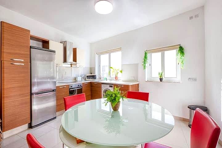 Apartment in Msida - 1 bed, 1 bath — 4