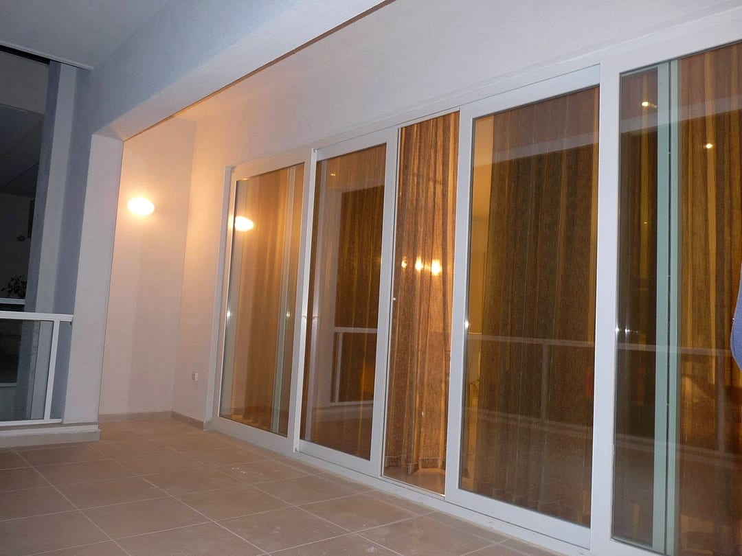 Apartment in St Julian's - 3 beds, 2 baths — 3