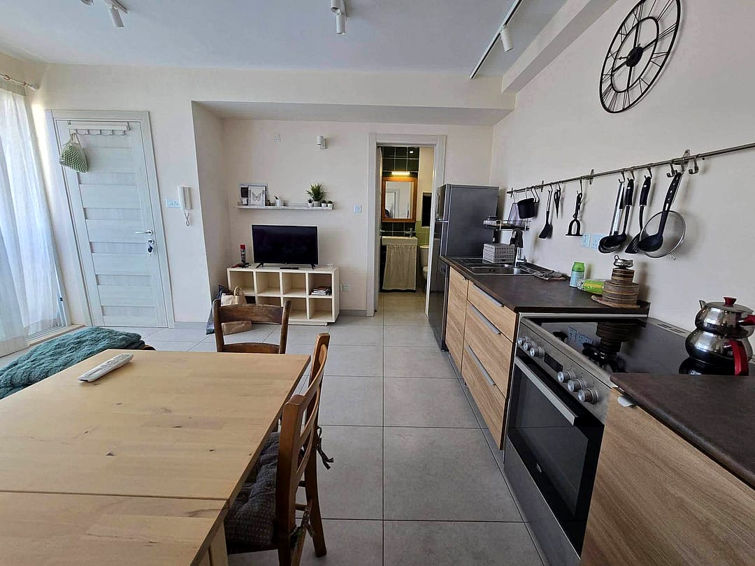 Apartment in Gzira - 1 bed, 2 baths — 1