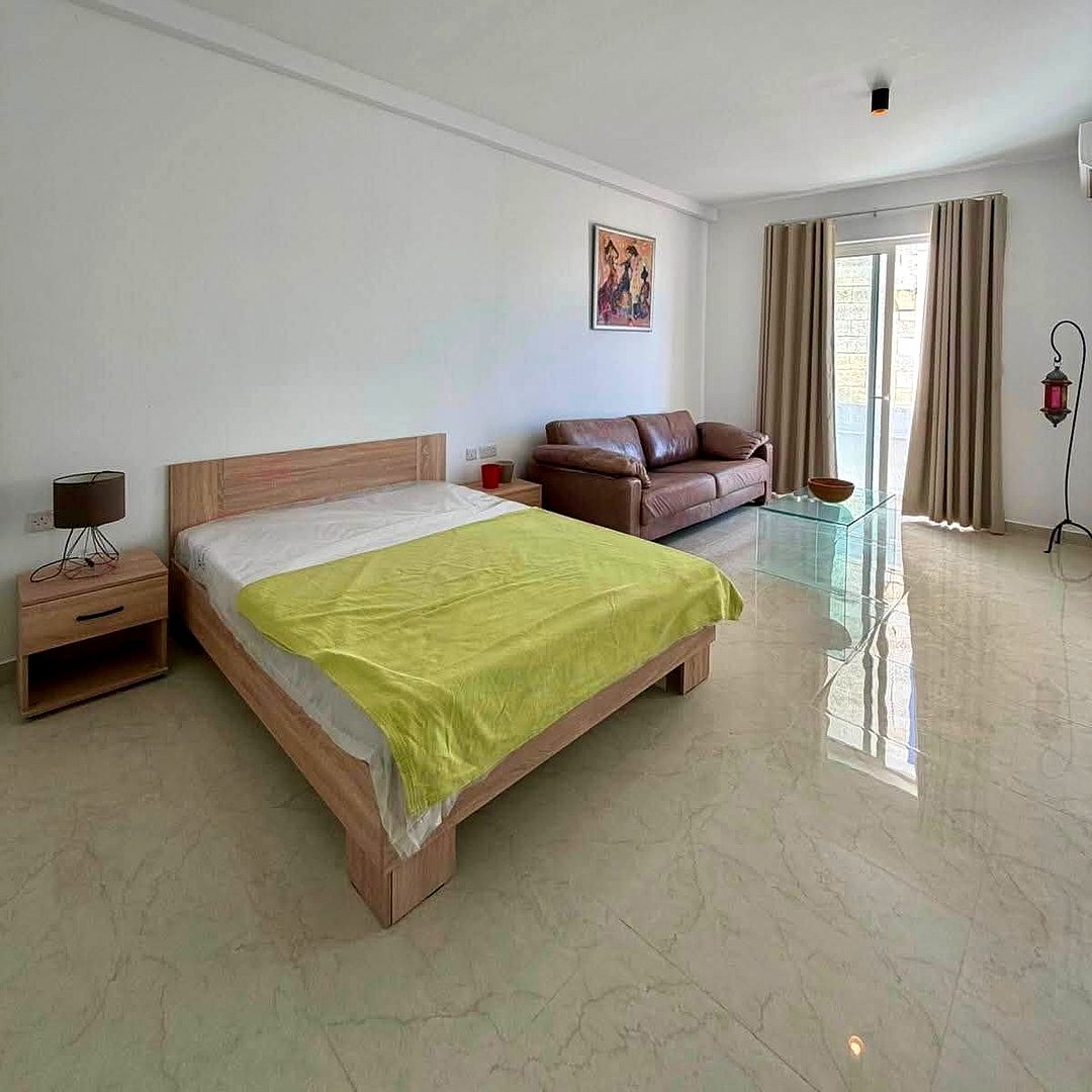 Studio in Sliema - 1 bath — 5