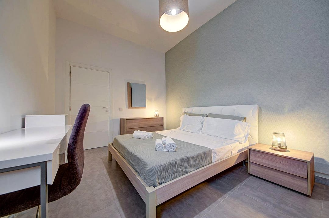 Apartment in Swieqi - 3 beds, 2 baths — 2