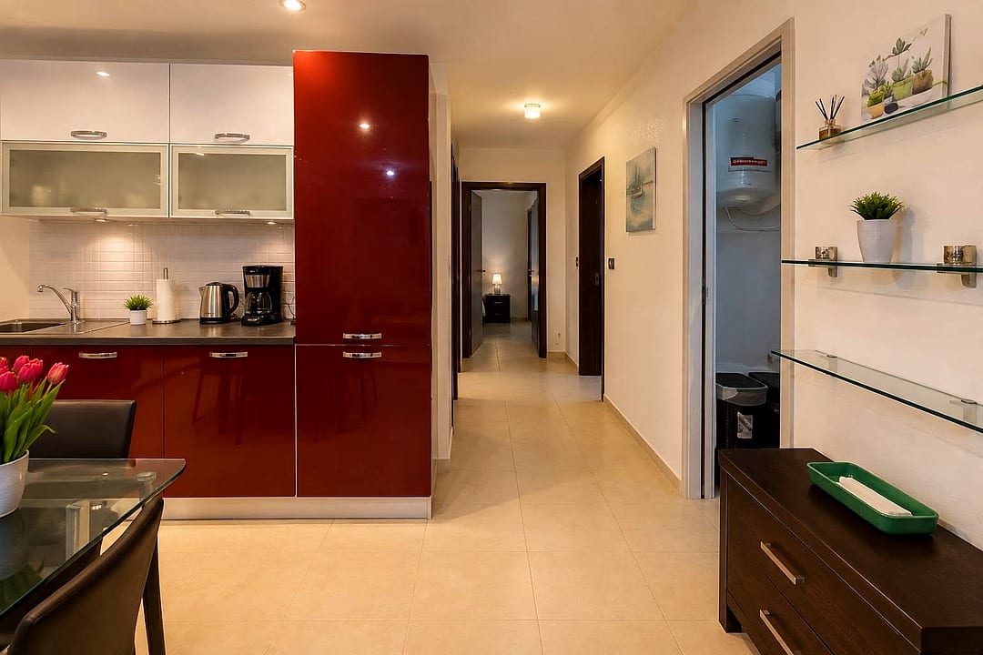 Apartment in Swieqi - 2 beds, 2 baths — 4