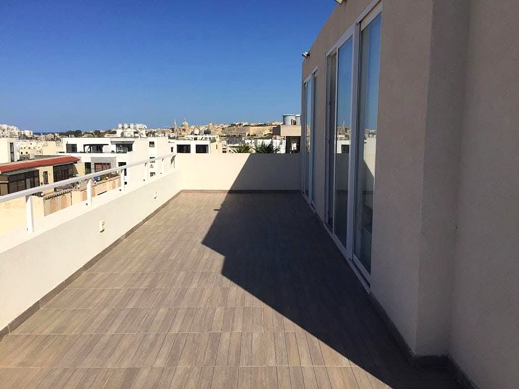 Penthouse in Gzira - 2 baths — 1