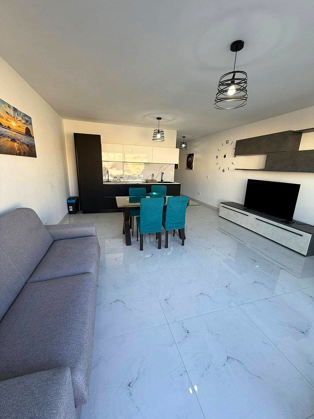 Apartment in Gzira - 2 beds, 2 baths — 1