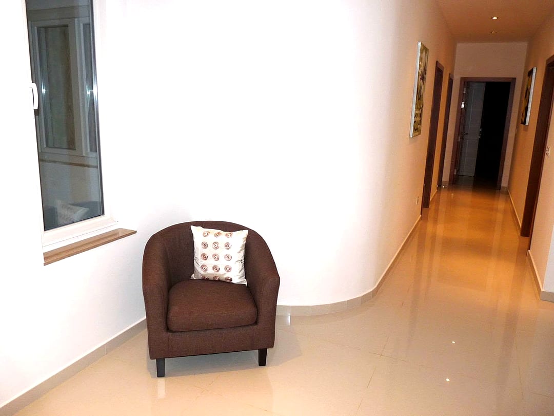 Apartment in St Julian's - 3 beds, 2 baths — 3