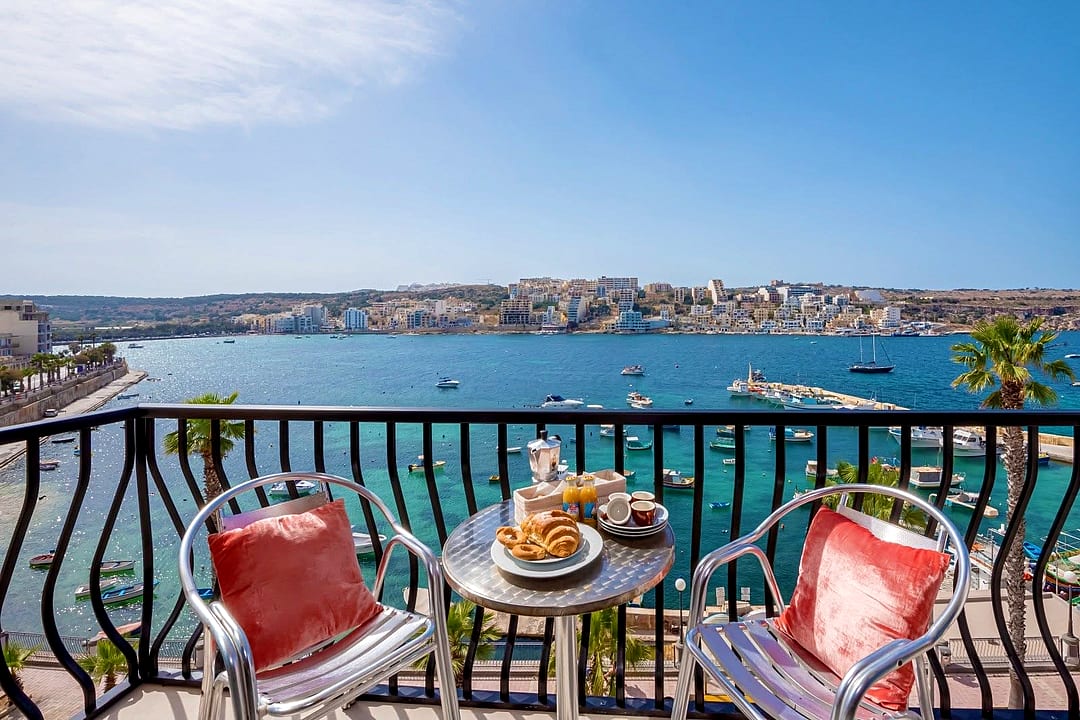 Apartment in St Paul's Bay - 2 beds, 1 bath — 1