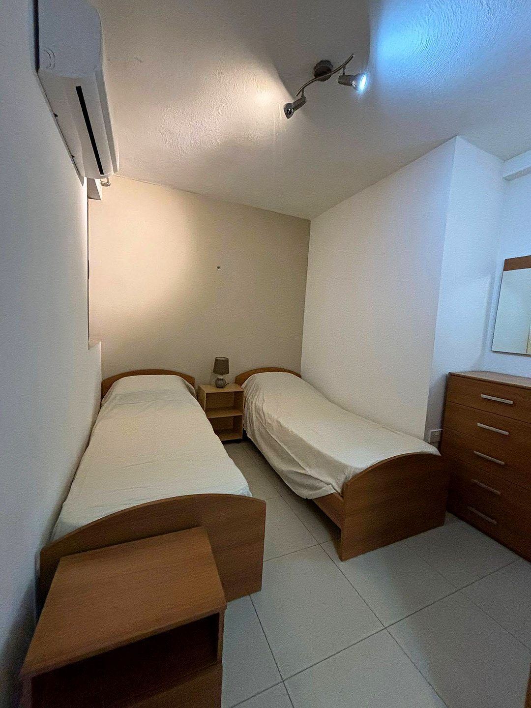 Apartment in Gzira - 3 beds, 2 baths — 5