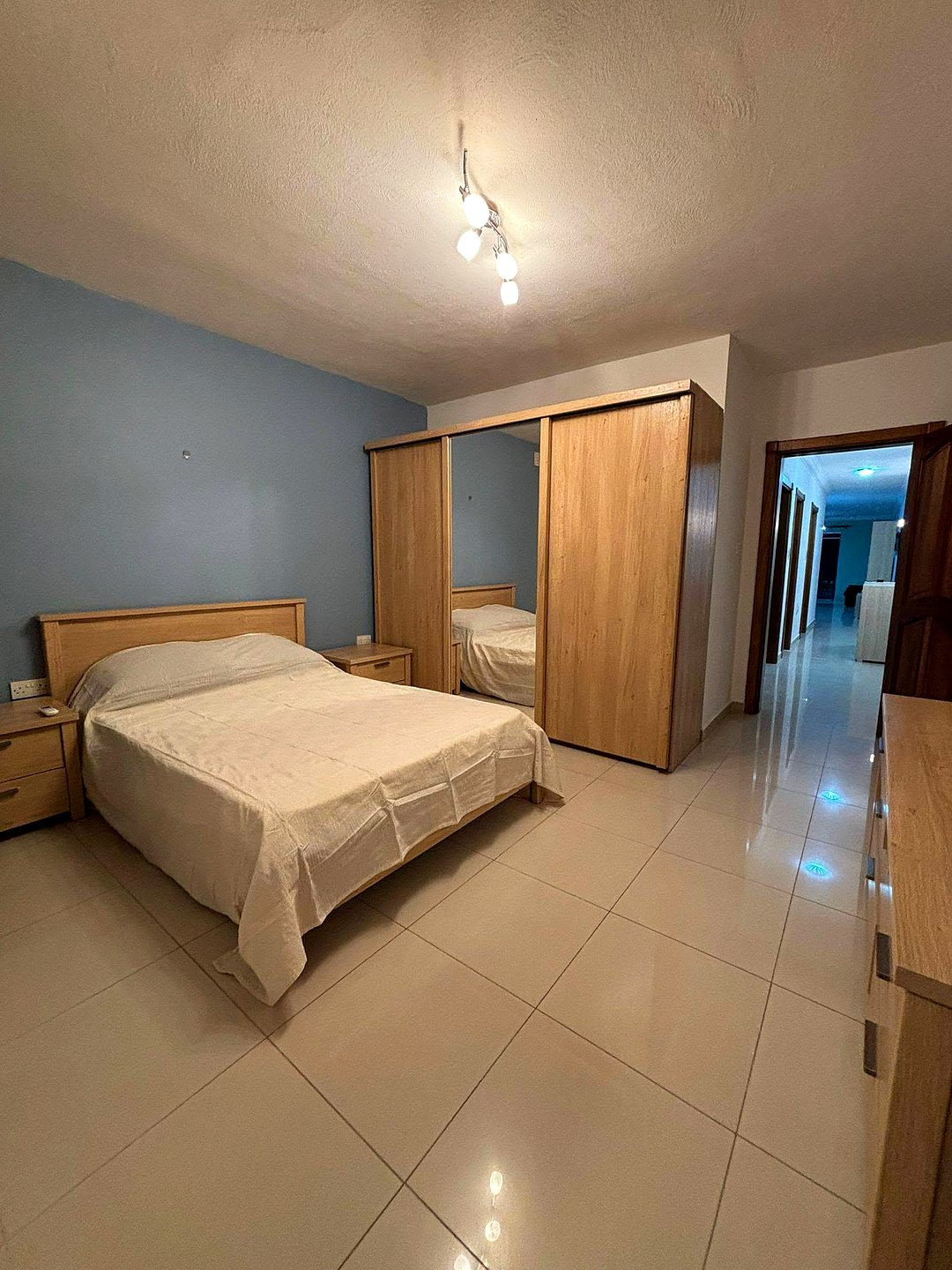 Apartment in Gzira - 3 beds, 2 baths — 2
