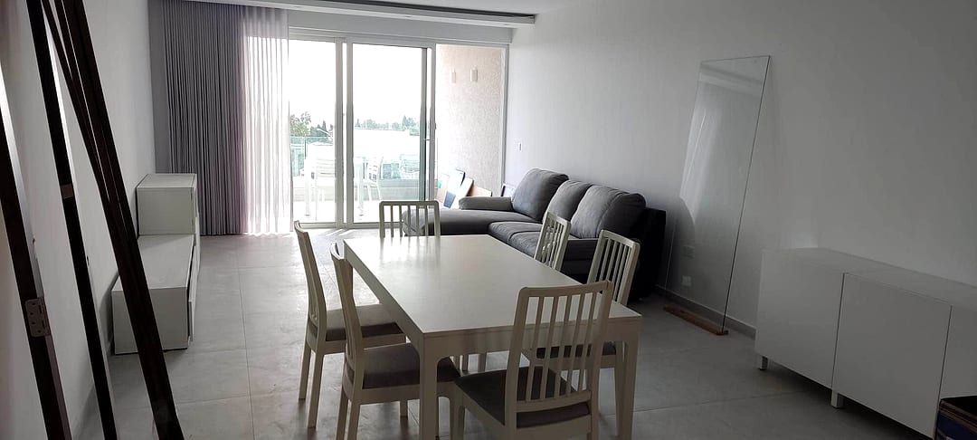 Apartment in Naxxar - 3 beds, 2 baths — 5