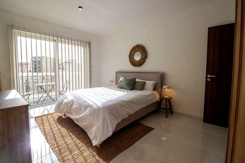 Apartment in San Giljan - 2 beds, 1 bath — 2