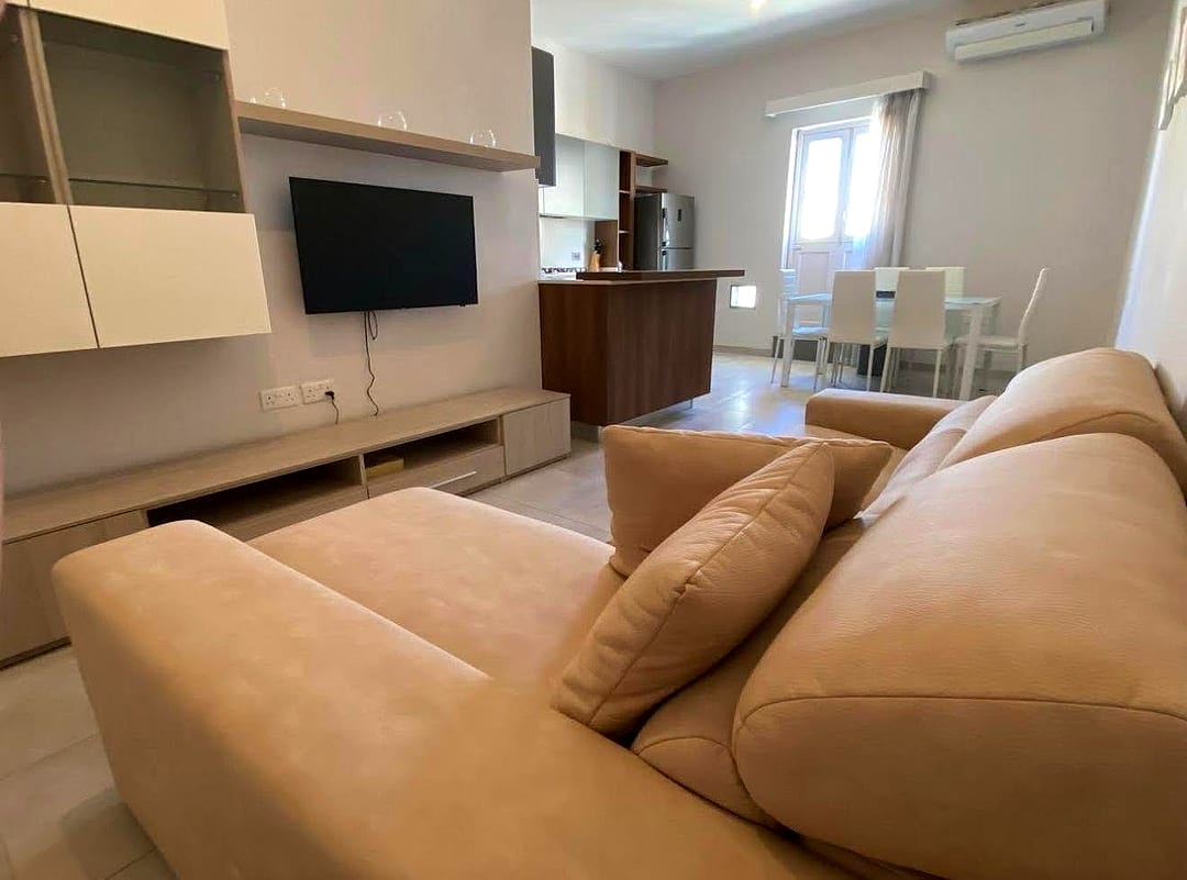 Apartment in Sliema - 2 beds, 2 baths — 5