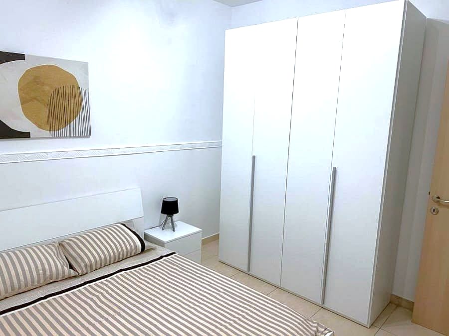 Apartment in Pembroke - 2 beds — 2