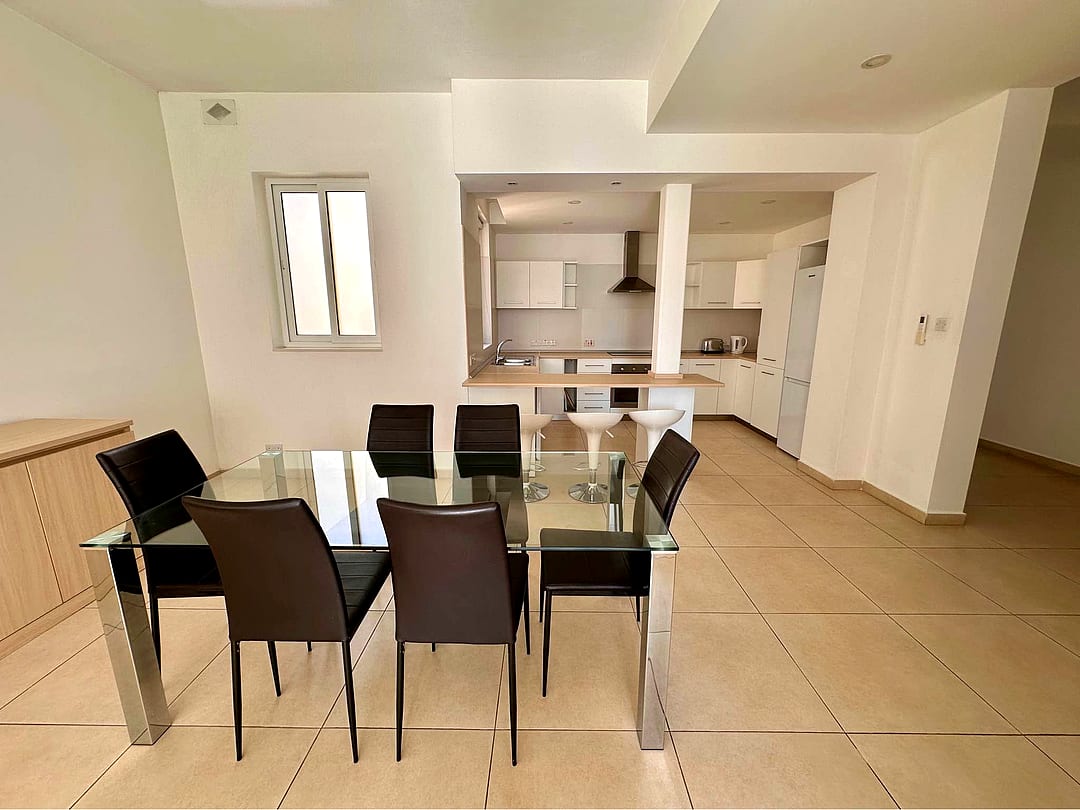 Penthouse in St Julian's - 3 beds — 4