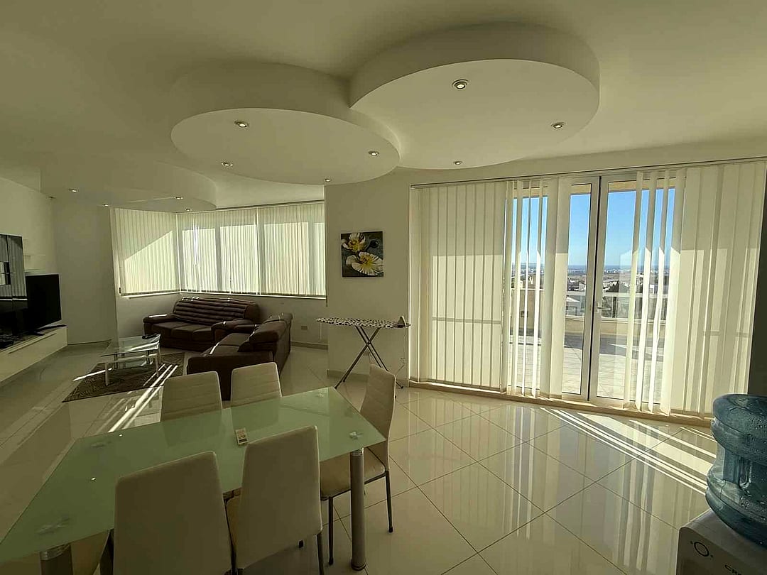 Penthouse in Naxxar - 2 beds, 2 baths — 3