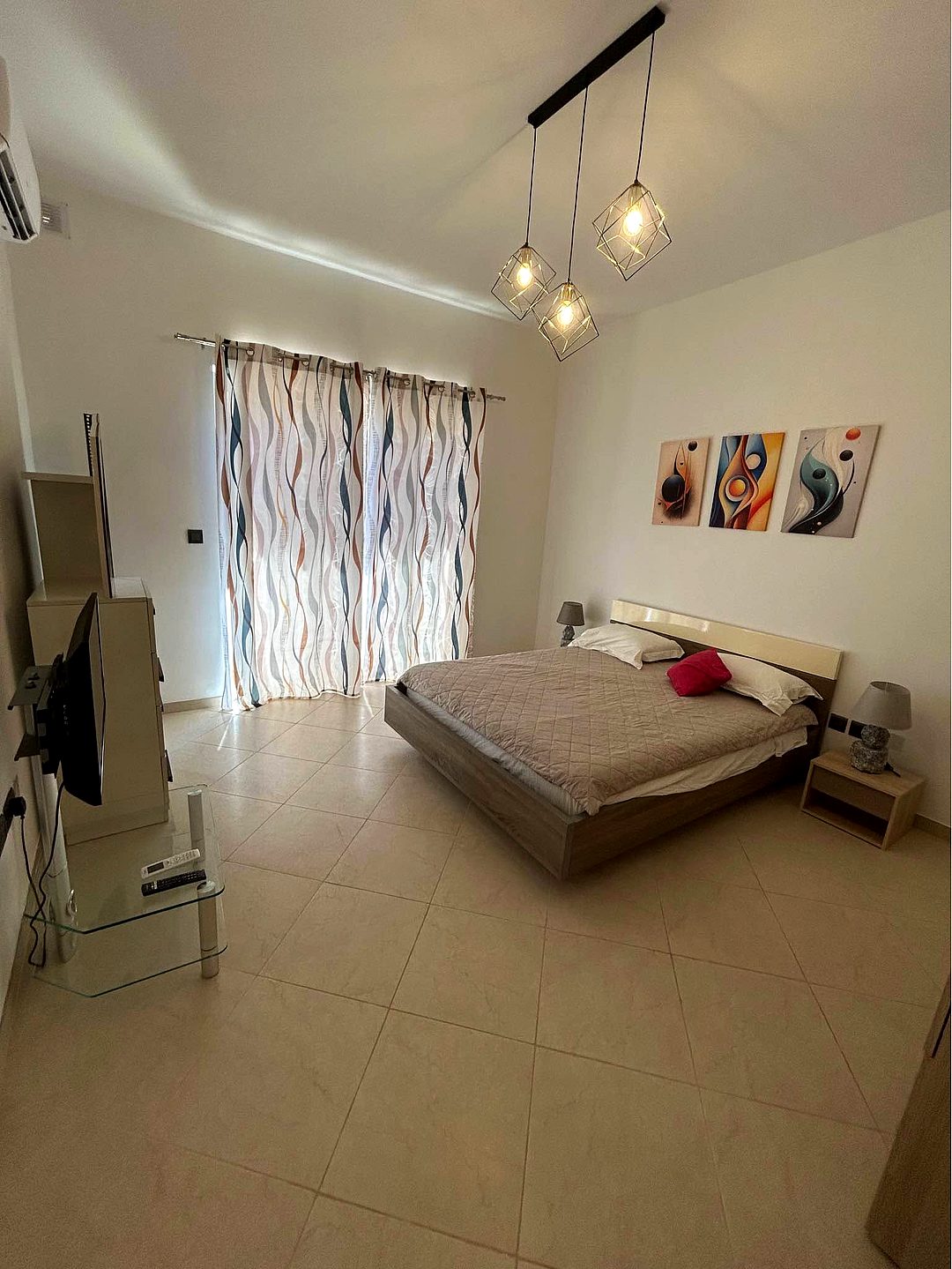 Apartment in Fgura - 3 beds, 2 baths — 3