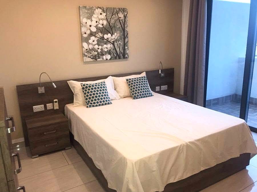 Penthouse in Gzira - 3 beds, 2 baths — 5