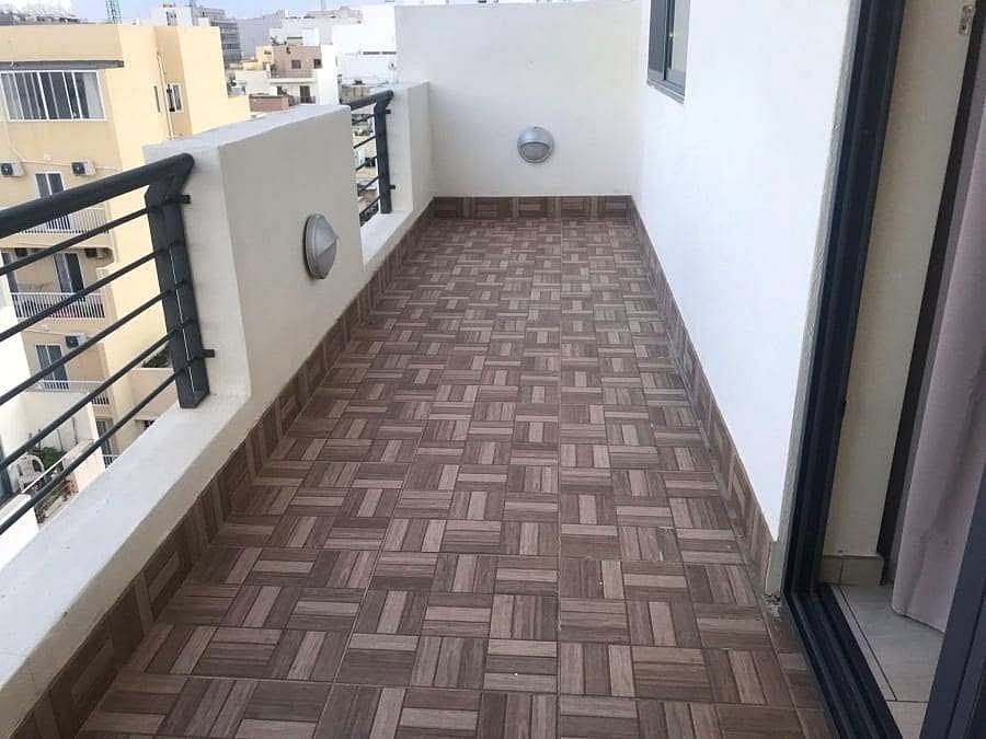 Penthouse in Gzira - 3 beds, 2 baths — 4
