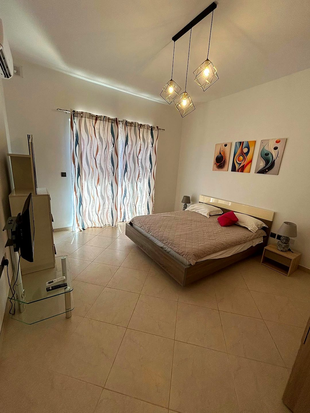 Apartment in Fgura - 3 beds, 2 baths — 1