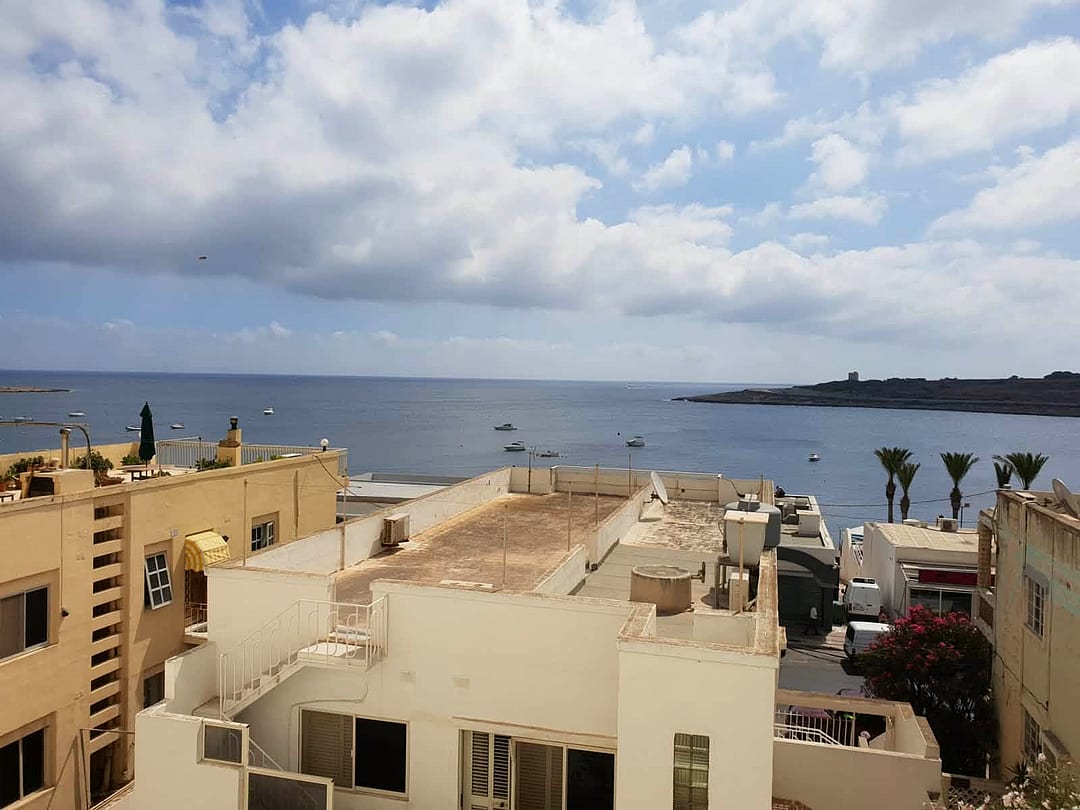 Apartment in Qawra - 2 beds, 2 baths — 4