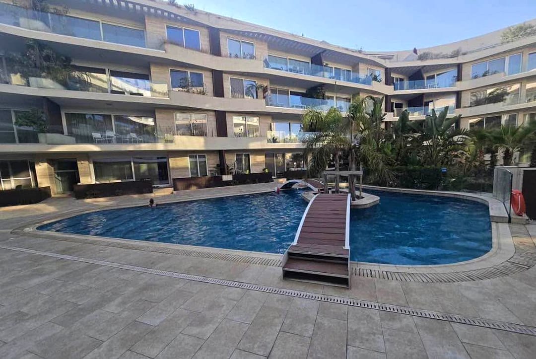 Apartment in Swieqi - 3 beds, 2 baths — 1