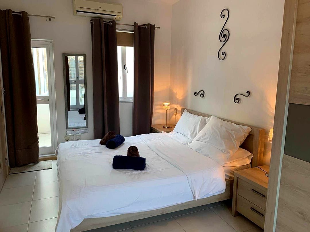 Penthouse in Sliema - 1 bed, 1 bath — 4