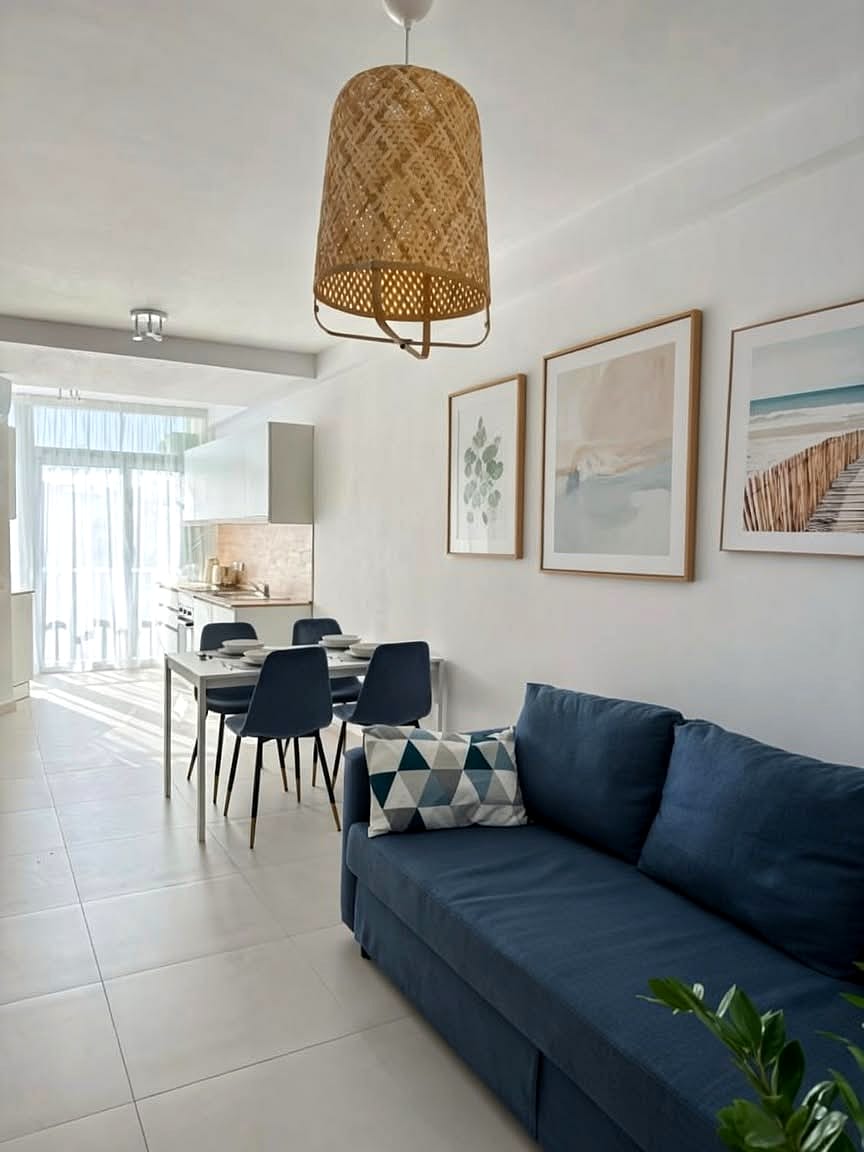 Apartment in Gzira - 2 beds, 1 bath — 1