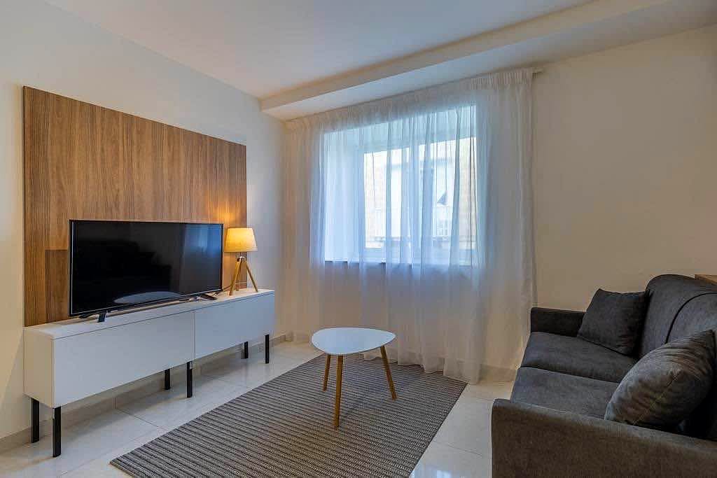 Apartment in Gzira - 2 beds, 2 baths — 4