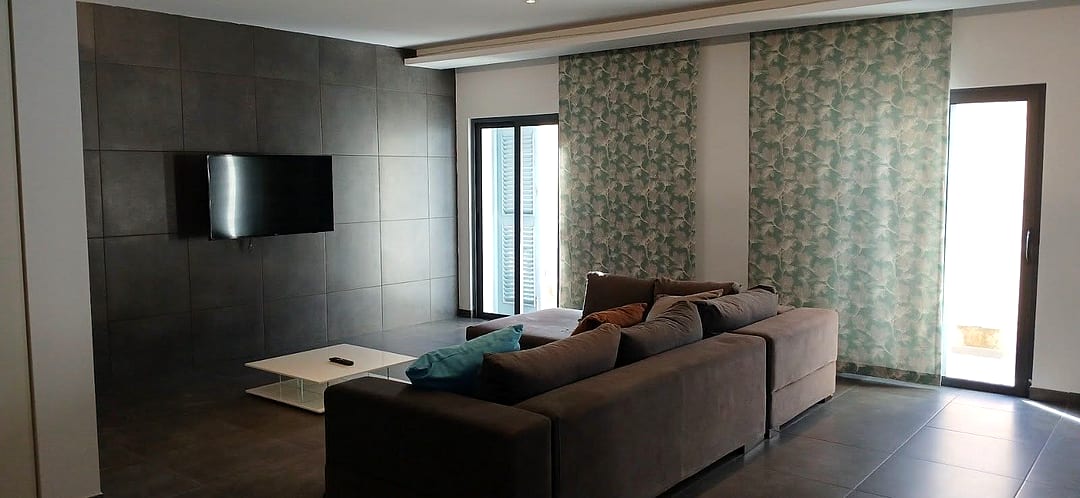 Apartment in Sliema - 3 beds, 2 baths — 3