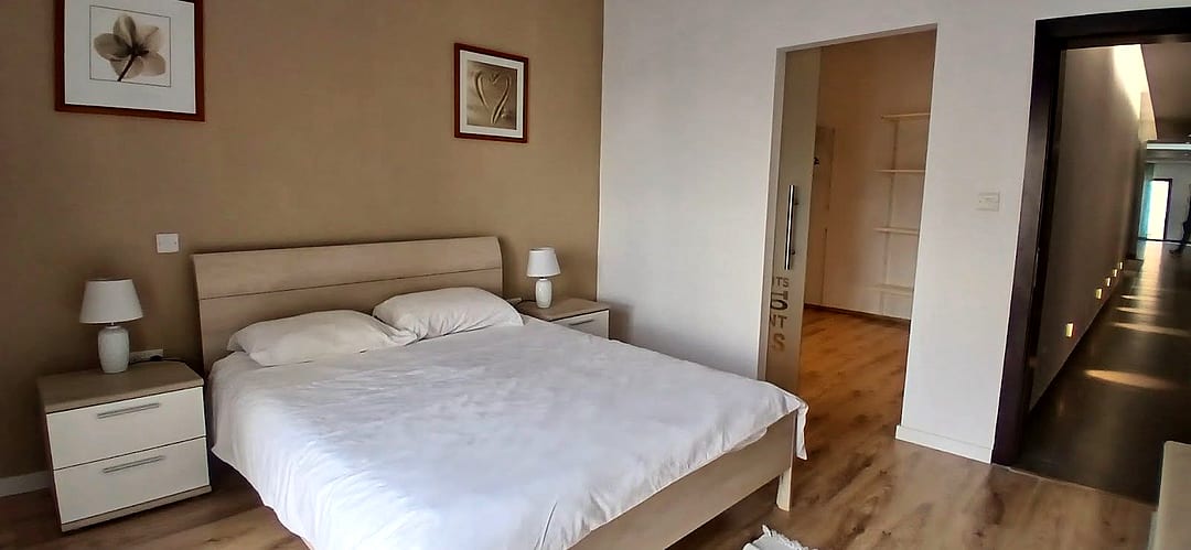 Apartment in Sliema - 3 beds, 2 baths — 2