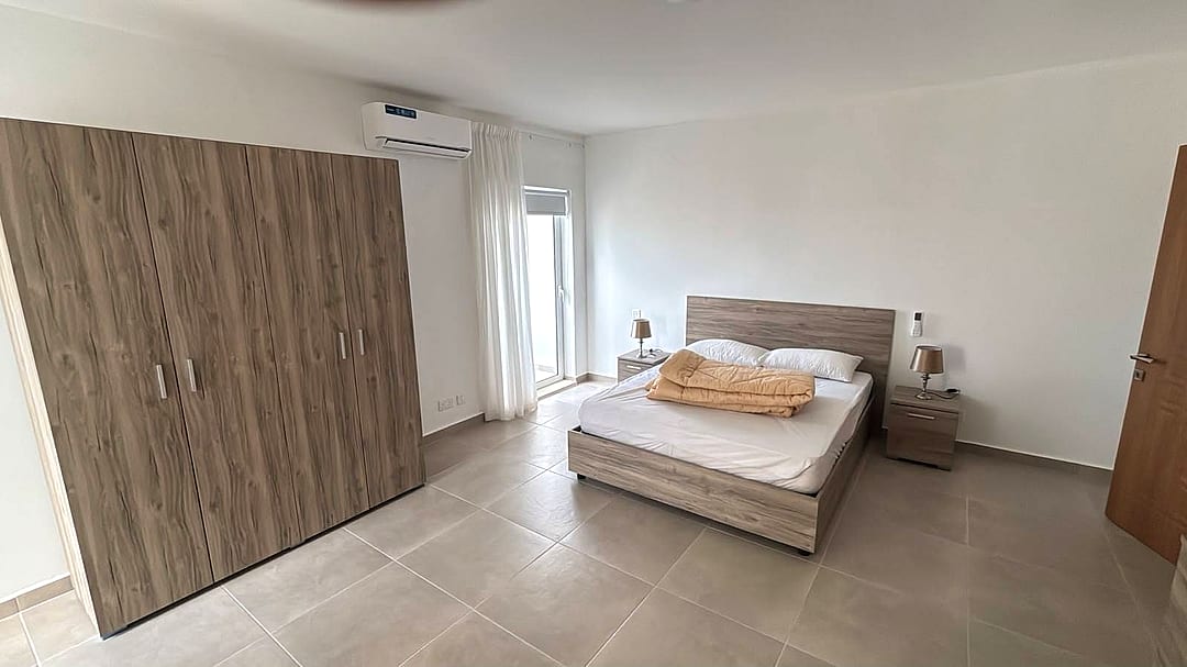 Penthouse in Qawra - 1 bed — 3
